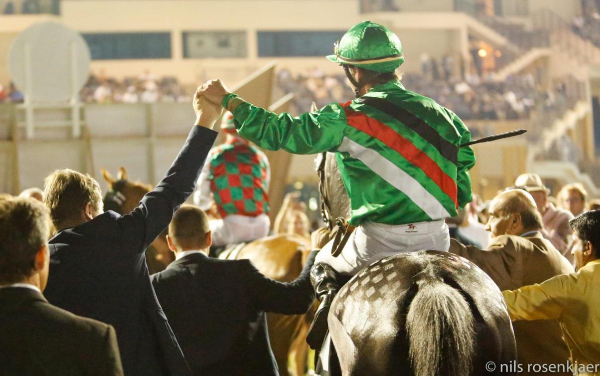 Moment d’émotion entre Charles Gourdain et Julien Auge, Abu Dhabi, 2018